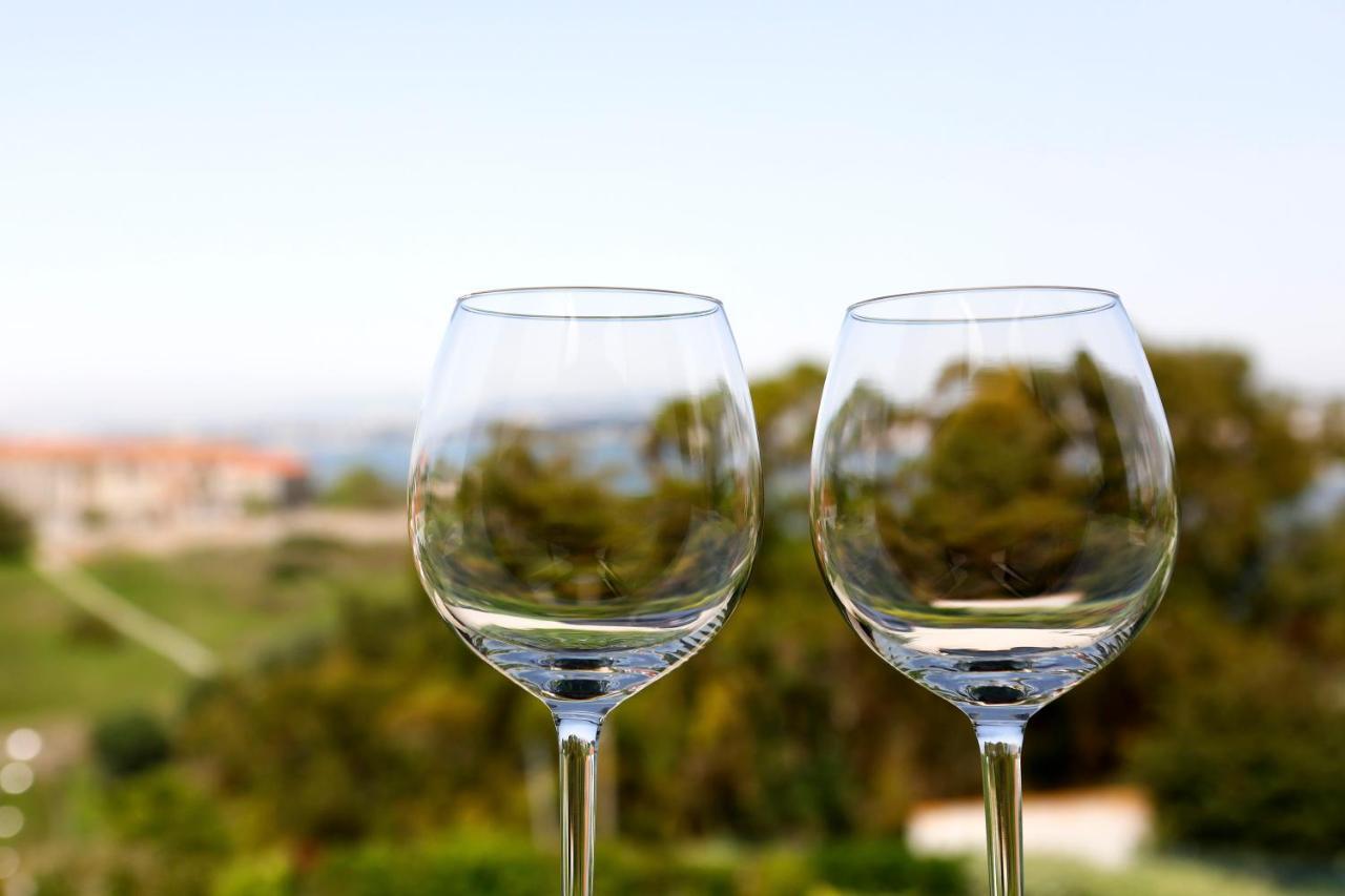 Bed and Breakfast Olá Belém! Cozy Windmill, Stunning views to Lisboa Costa da Costa da Caparica Exterior foto